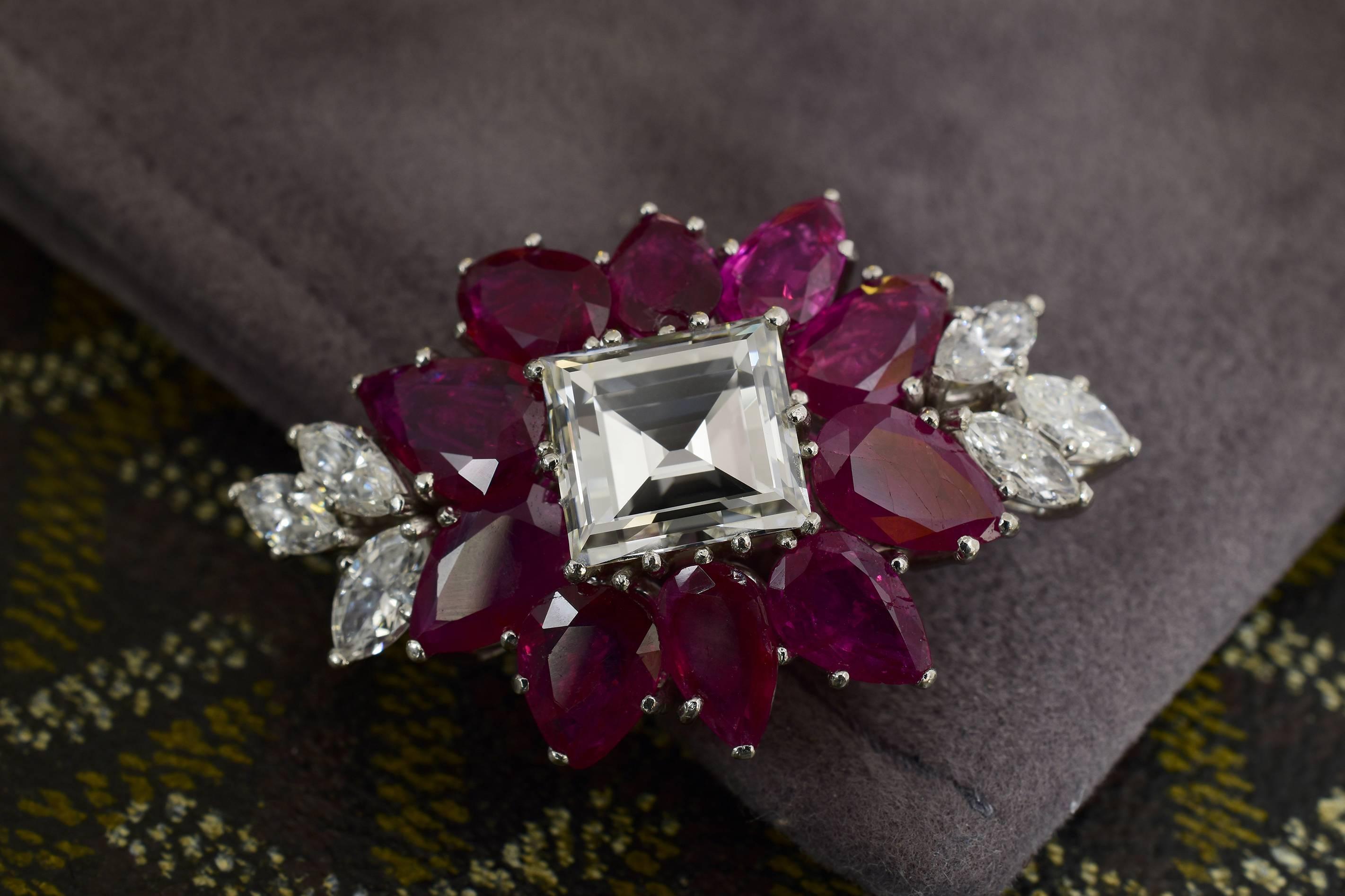 Women's 1960s Cartier 4.24 Carat Diamond Ruby Platinum Brooch For Sale
