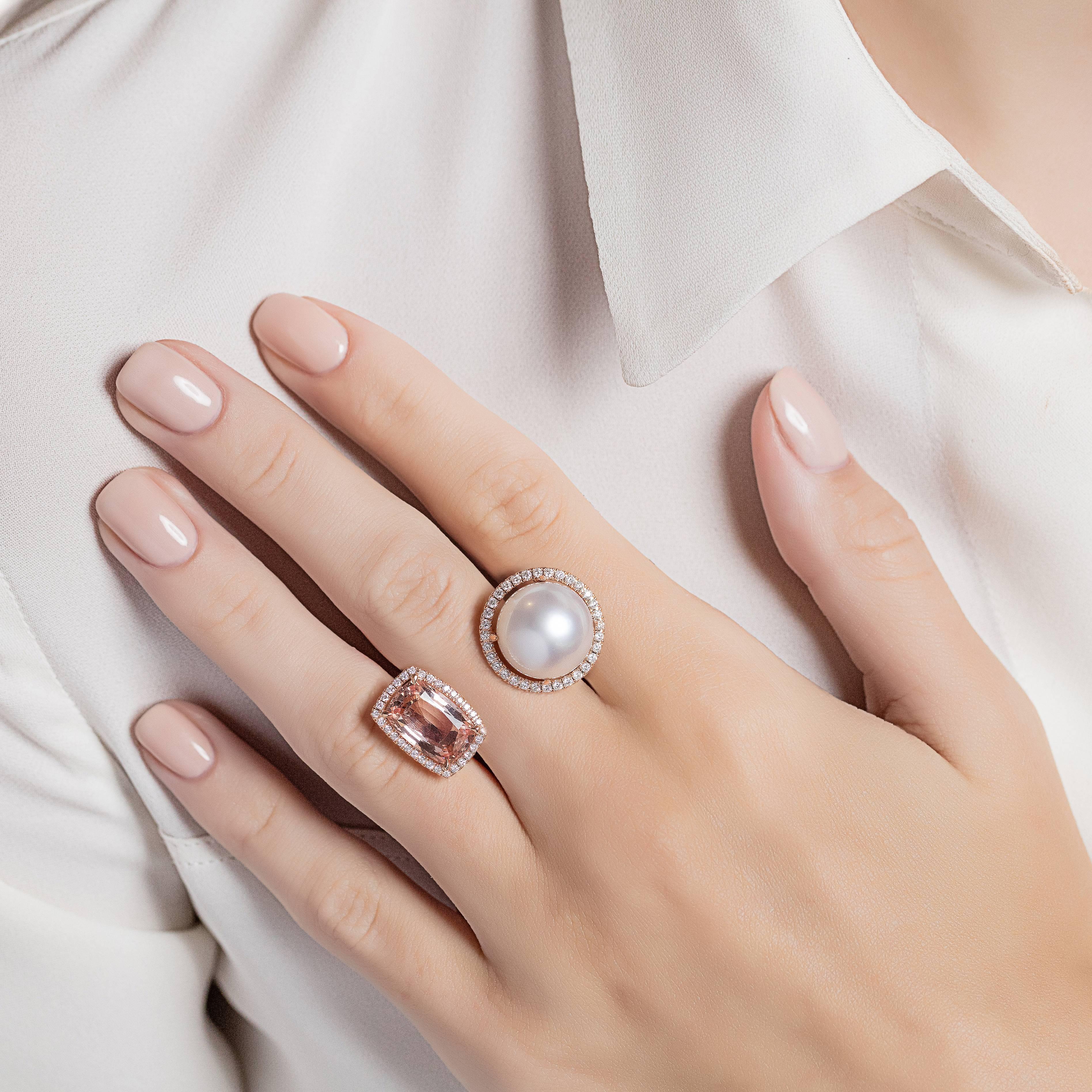 18K rose gold (6.0g), 1 pink morganite 3.50ct., 1 white south sea pearl 13.8mm, 64 white round-cut diamonds 0.54ct. This ring can easily be re-sized to fit.

A striking between the finger ring made from rose gold with pink morganite and a white