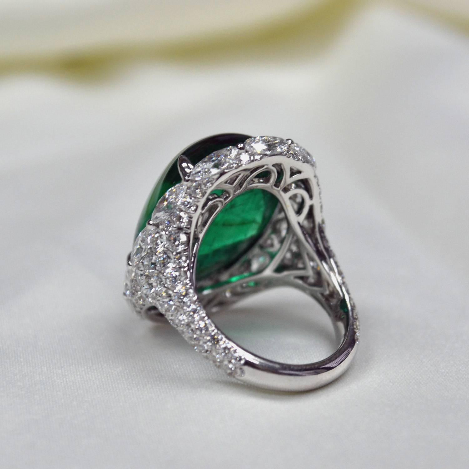Modern 21.49 Carat Oval Cabochon Emerald Diamond Ring For Sale