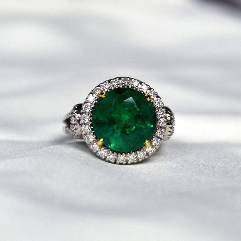 5.59 Carat Round Zambian Emerald Diamond Gold Ring For Sale at 1stDibs