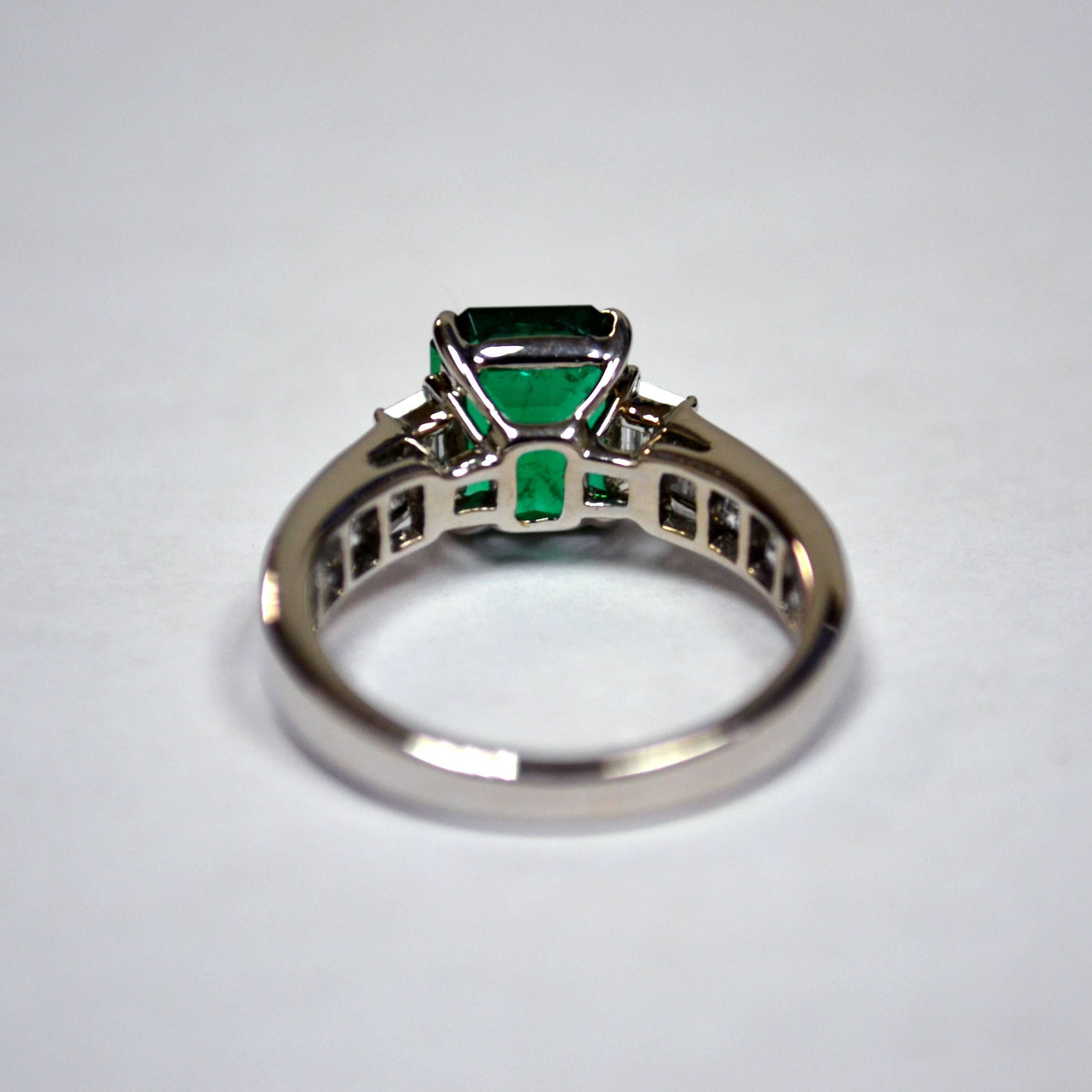 Emerald Cut Zambian Emerald Diamond 18 Karat Gold Engagement Ring For Sale 1