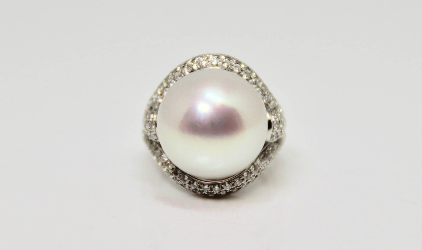Large South Sea Pearl and Diamond Cocktail Ring In New Condition For Sale In London, GB