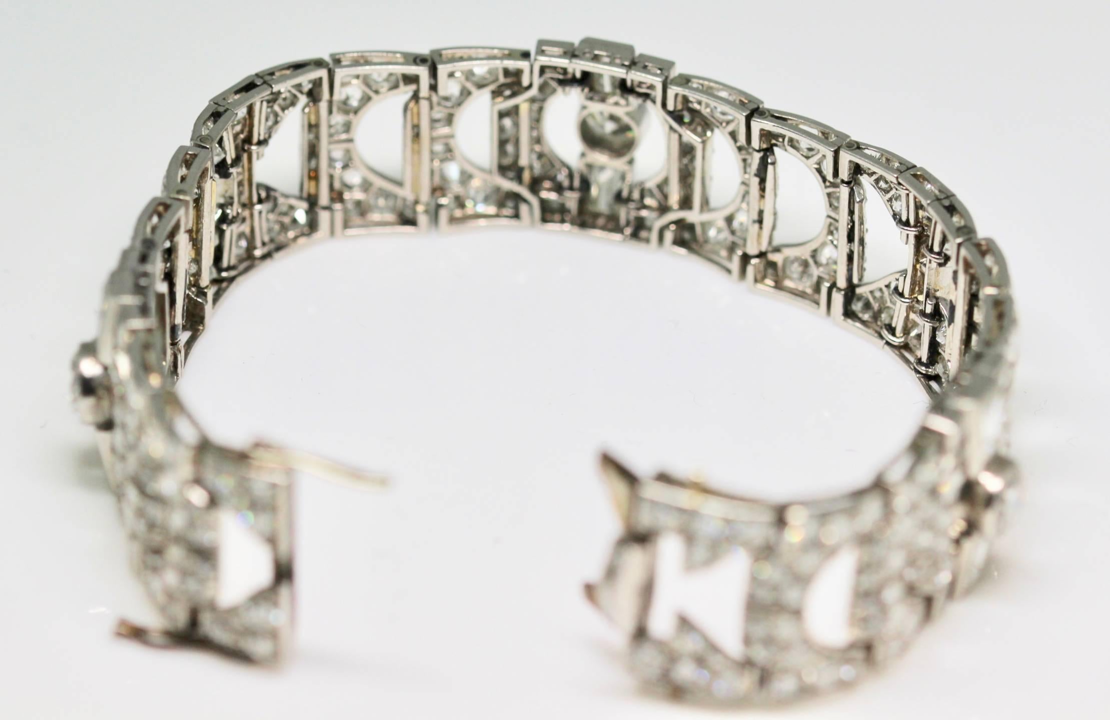 1930s Platinum Art Deco Diamond Bracelet In New Condition In London, GB