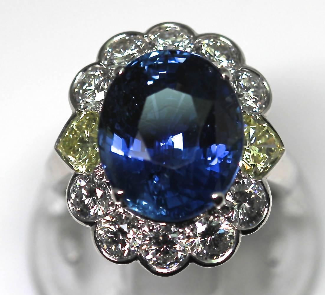 GRS Certified Natural Oval 9.99 Carat Sapphire with Yellow Heart Shape Diamonds 3