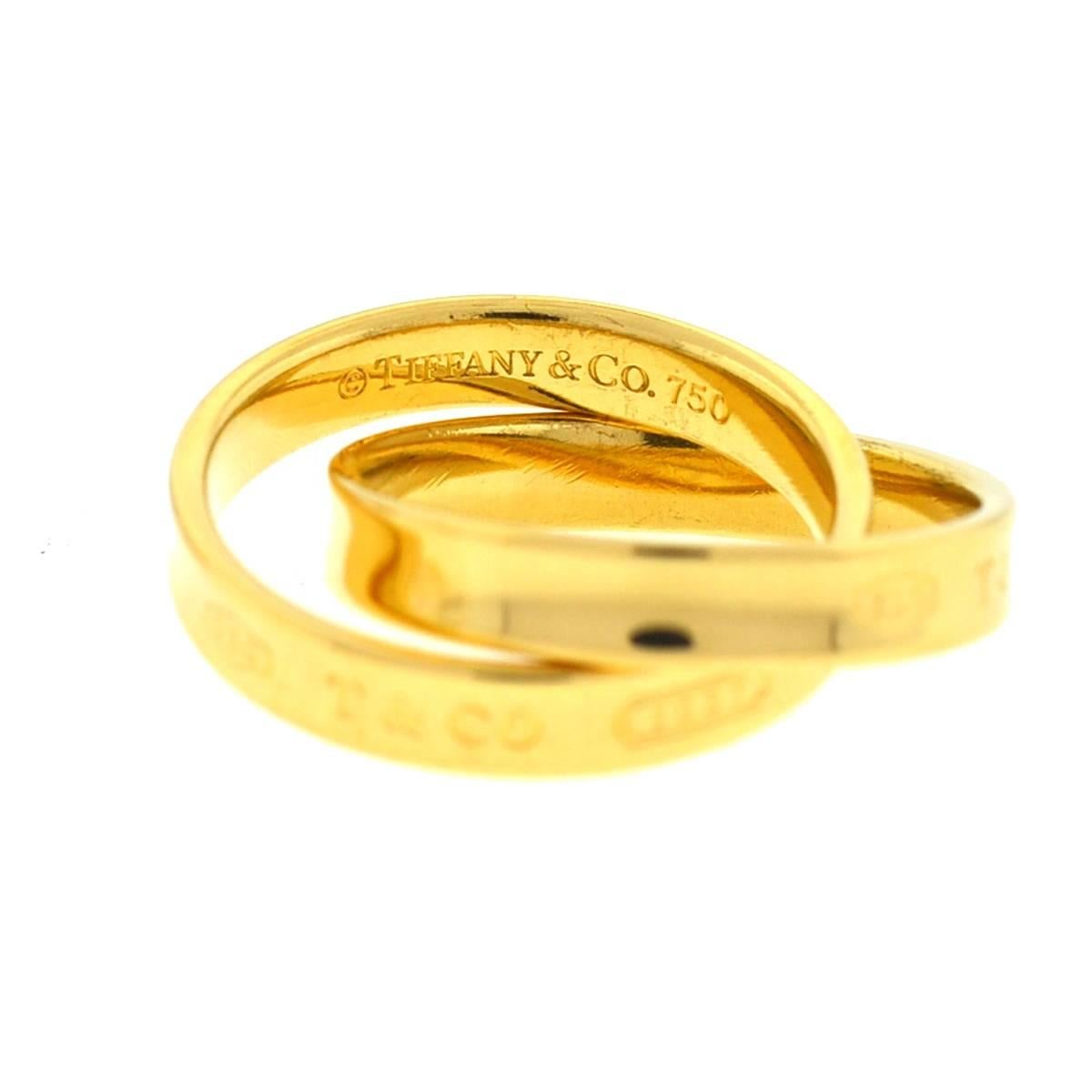Women's or Men's Tiffany & Co. 18 Karat Yellow Gold Interlocking Circles Ring