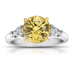 4.55 Carat Round Yellow Sapphire and Diamond Platinum Ring