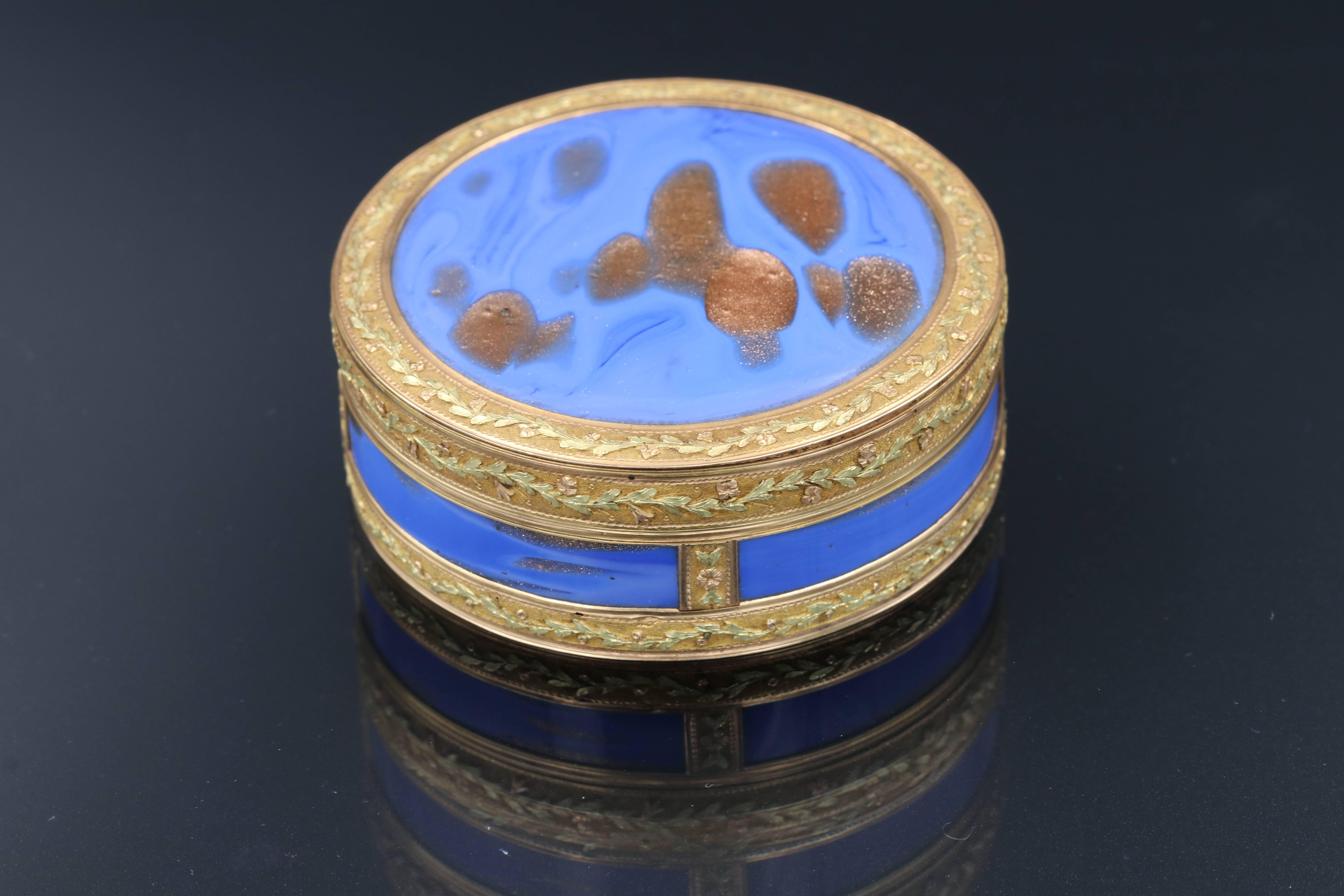 18th Century French Gold and Aventurine Glass Bbox by Jean-Henri Clément In Good Condition In Saint-Ouen, FR