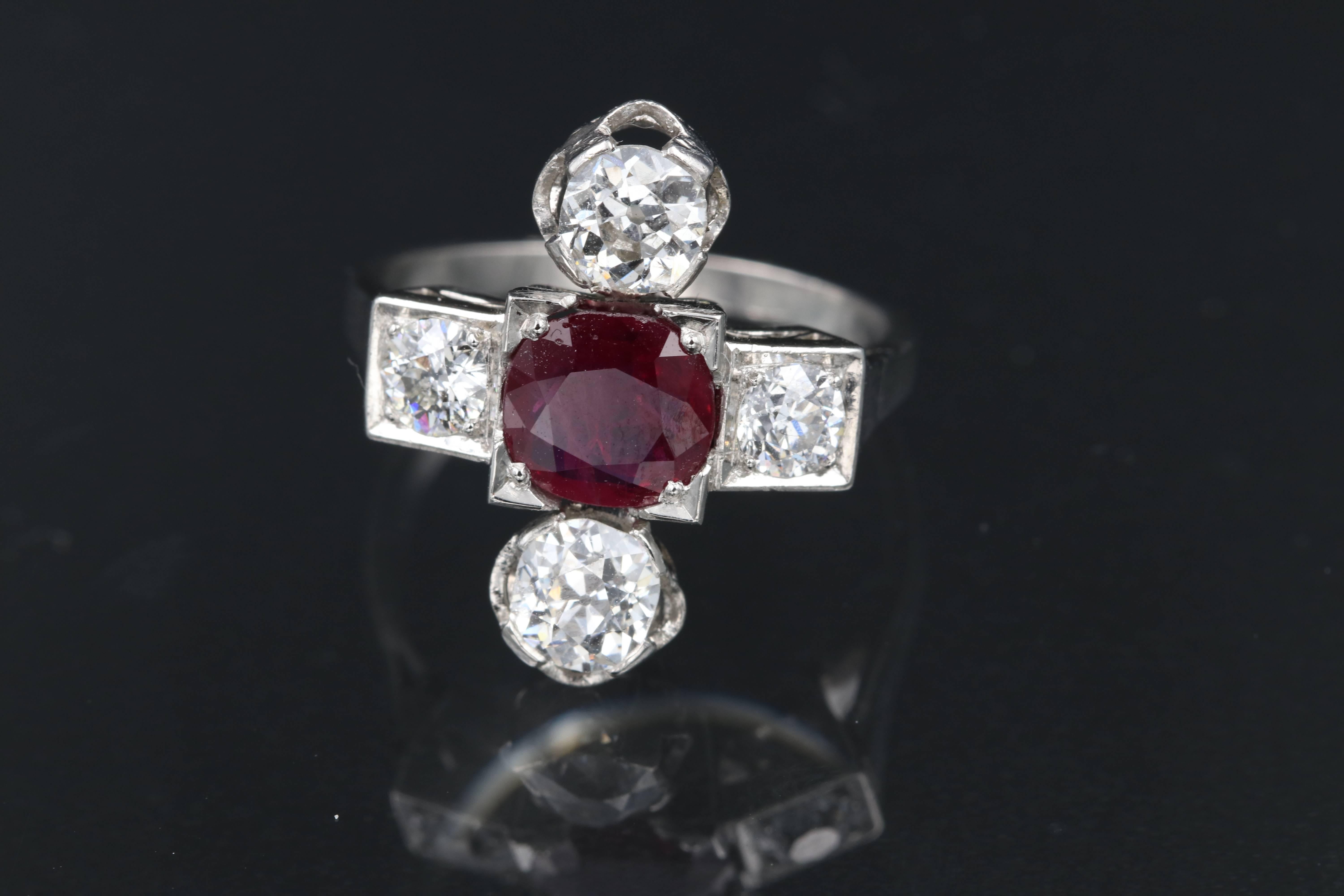 Platinum, Ruby and diamonds French Art Deco Ring 3