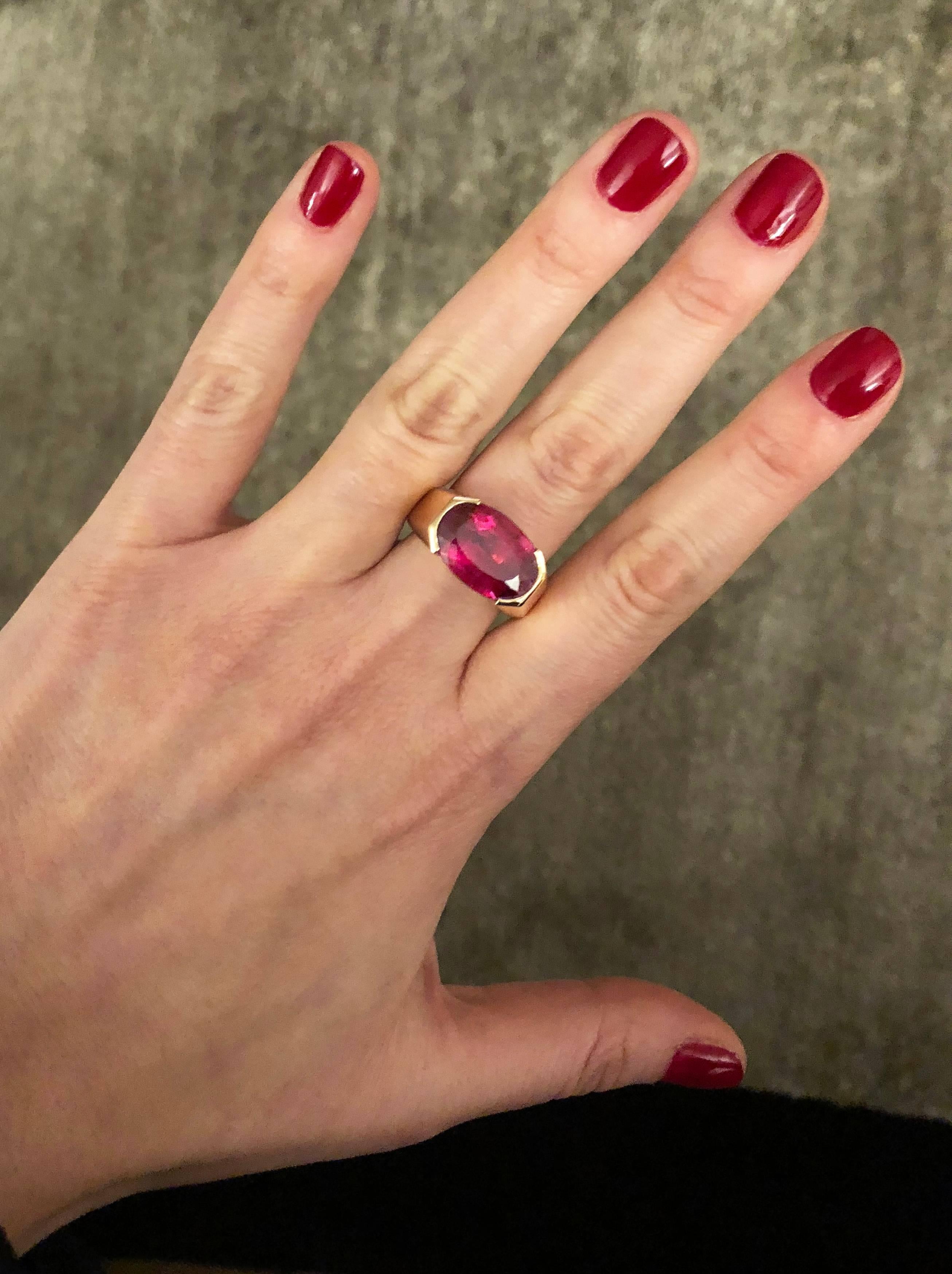 Oval Cut 8.58 Carat Rubelite Valadier Ring For Sale