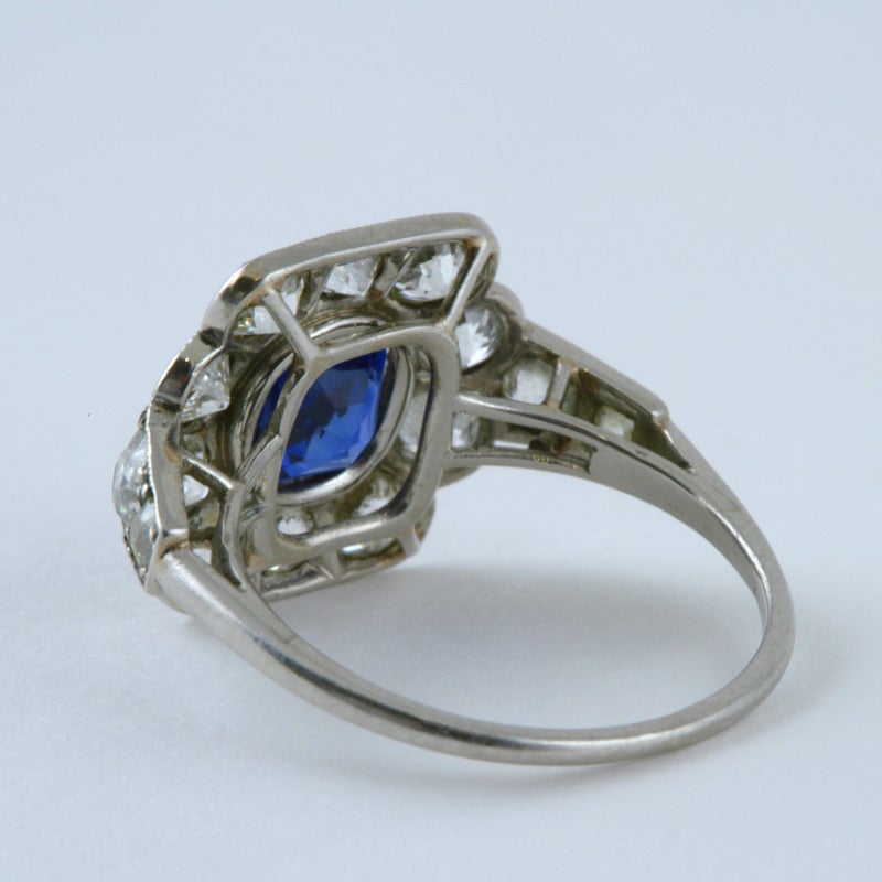 Art Deco Blue Sapphire Diamond Platinum Ring In Excellent Condition In New York, NY