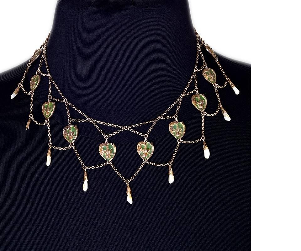 French Art Nouveau Silver and Plique-à-Jour Enamel Festoon Necklace In Excellent Condition In New York, NY