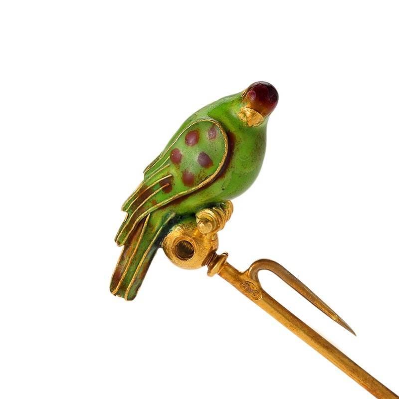 Carlo Giuliano Gold and Enamel Bird Brooch/Hat Pin In Excellent Condition In New York, NY