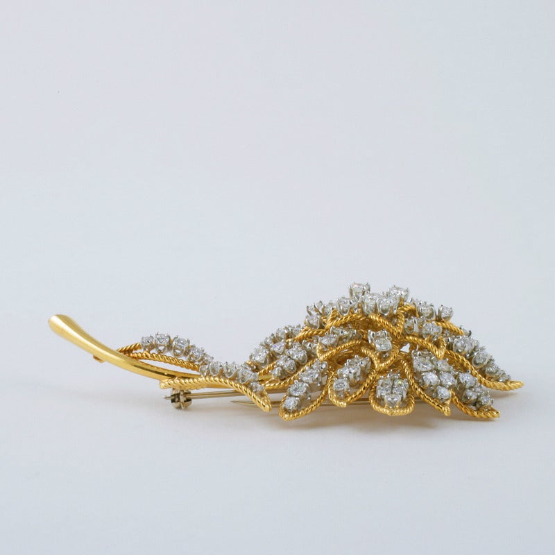 American Mid-20th Century Diamond Gold Platinum Flower Brooch In Excellent Condition In New York, NY