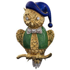 Whimsical Mid-20th Century Diamond, Gold and Enamel Owl Brooch