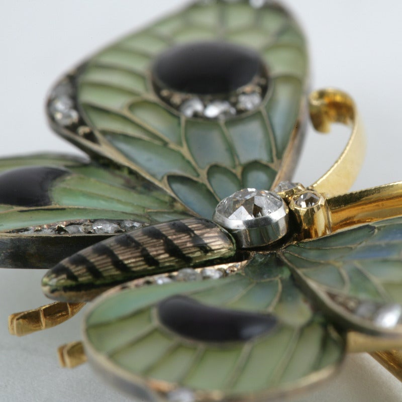 Austro Hungarian Art Nouveau Enamel Diamond Gold Butterfly Brooch In Excellent Condition In New York, NY