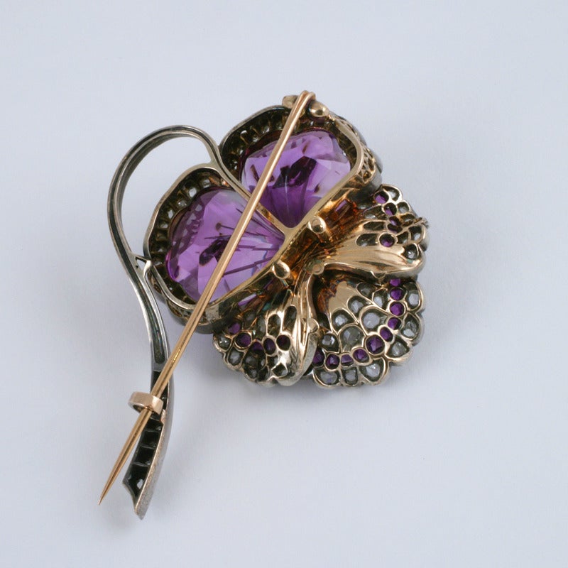 French Antique Enamel Amethyst Diamond Silver-Topped Gold Pansy Brooch In Excellent Condition In New York, NY