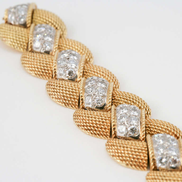 Van Cleef & Arpels Mid 20th Century Diamond Gold Bracelet In Excellent Condition In New York, NY
