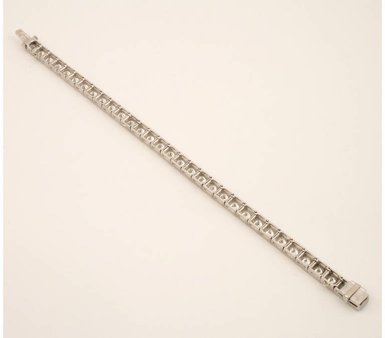 Mid-20th Century Diamond and Platinum Line Bracelet In Excellent Condition In New York, NY