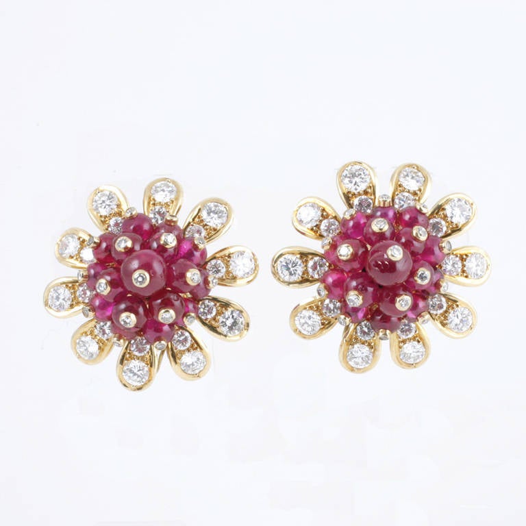 Ruby Bead Diamond Gold Convertible Earrings In Excellent Condition In New York, NY