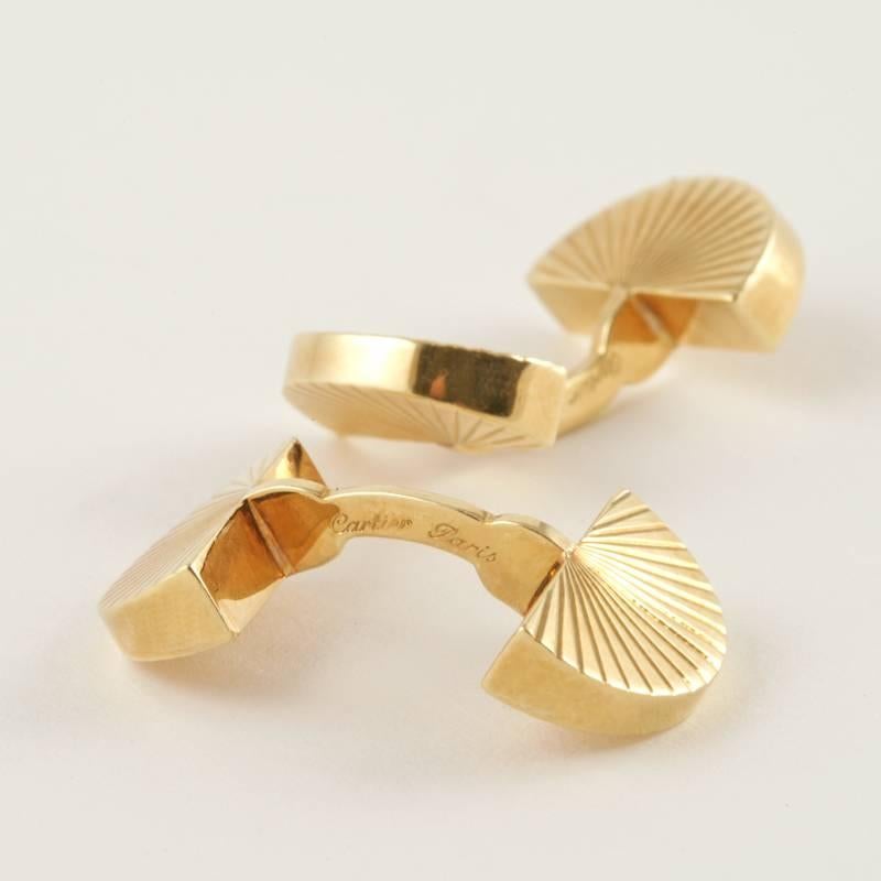 Cartier Paris 1960s Gold Cuff Links In Excellent Condition In New York, NY