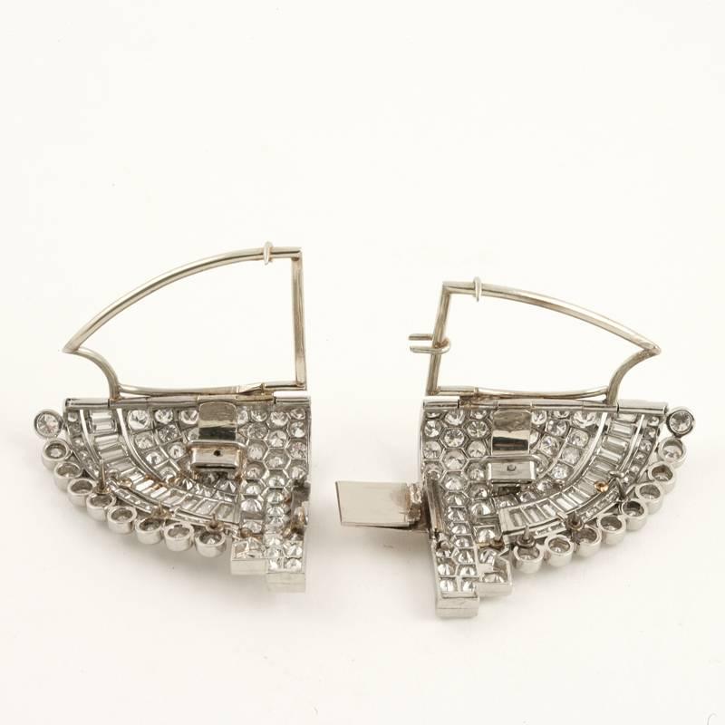 Ostertag Paris 1930s Art Deco Diamond and Platinum Double Clip Brooch In Excellent Condition In New York, NY