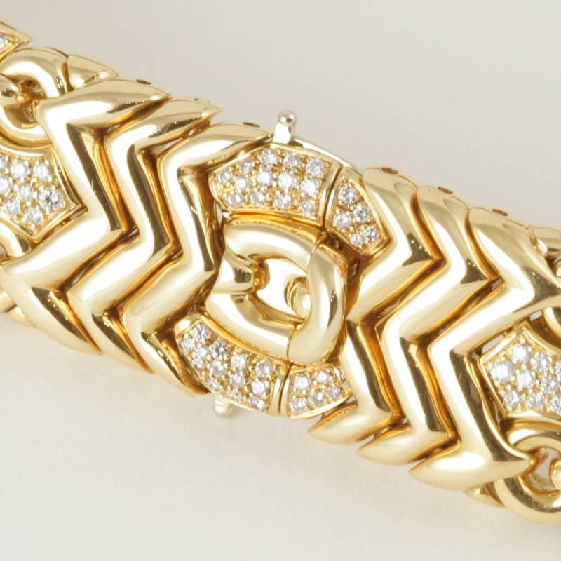 Women's Bulgari Late 20th Century Diamond Gold Trika Necklace