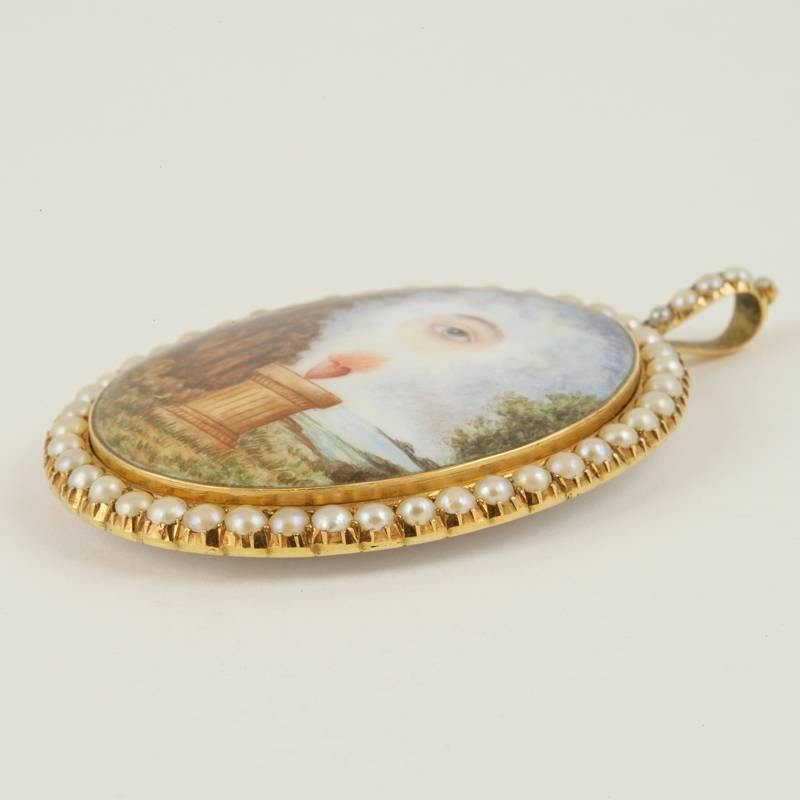 English Georgian Pearl, Porcelain Enamel and Gold Pendant Necklace In Excellent Condition In New York, NY