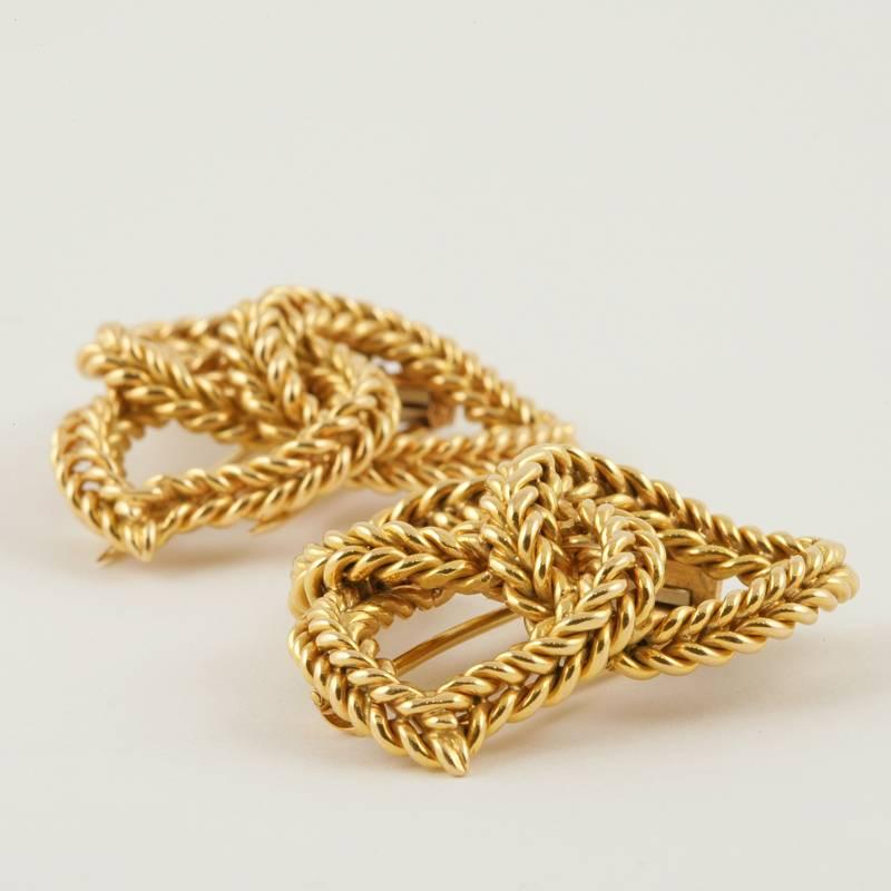 Pierre Sterlé Paris Pair of Braided Gold Brooches In Excellent Condition In New York, NY