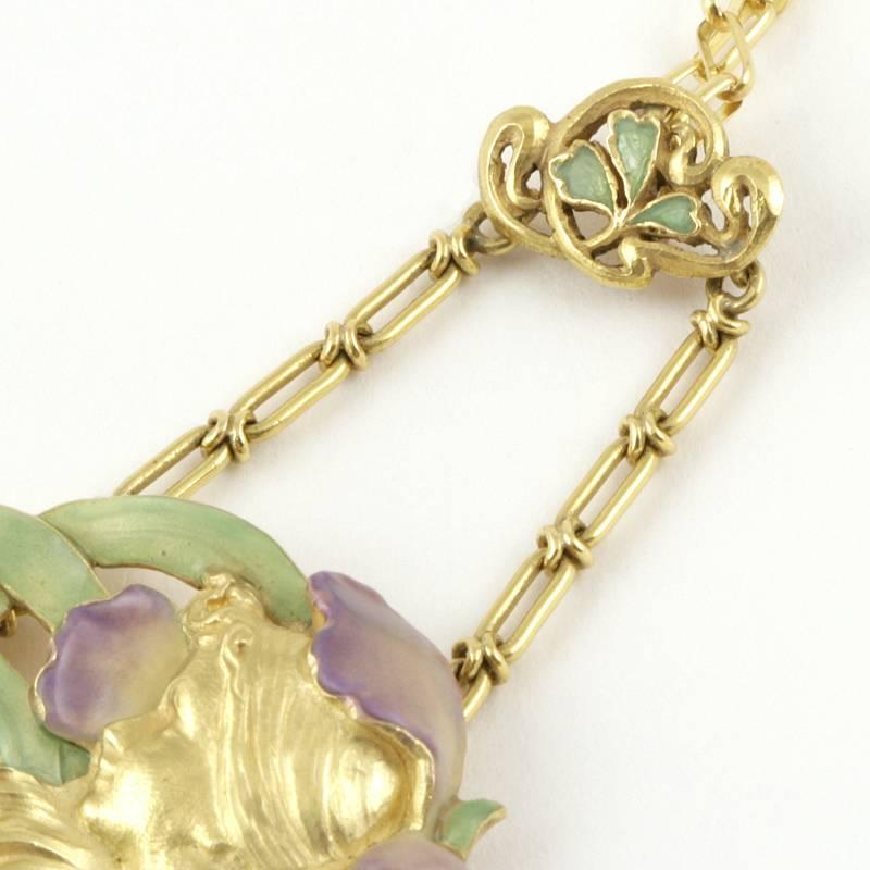 André Rambour French Art Nouveau Enamel Gold Pendant In Excellent Condition For Sale In New York, NY
