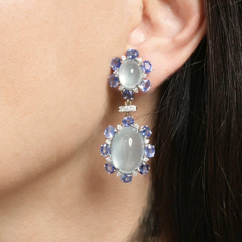 Aquamarine Sapphire Diamond Gold Dangle Earrings by Zwikker & Zacher In Excellent Condition In New York, NY