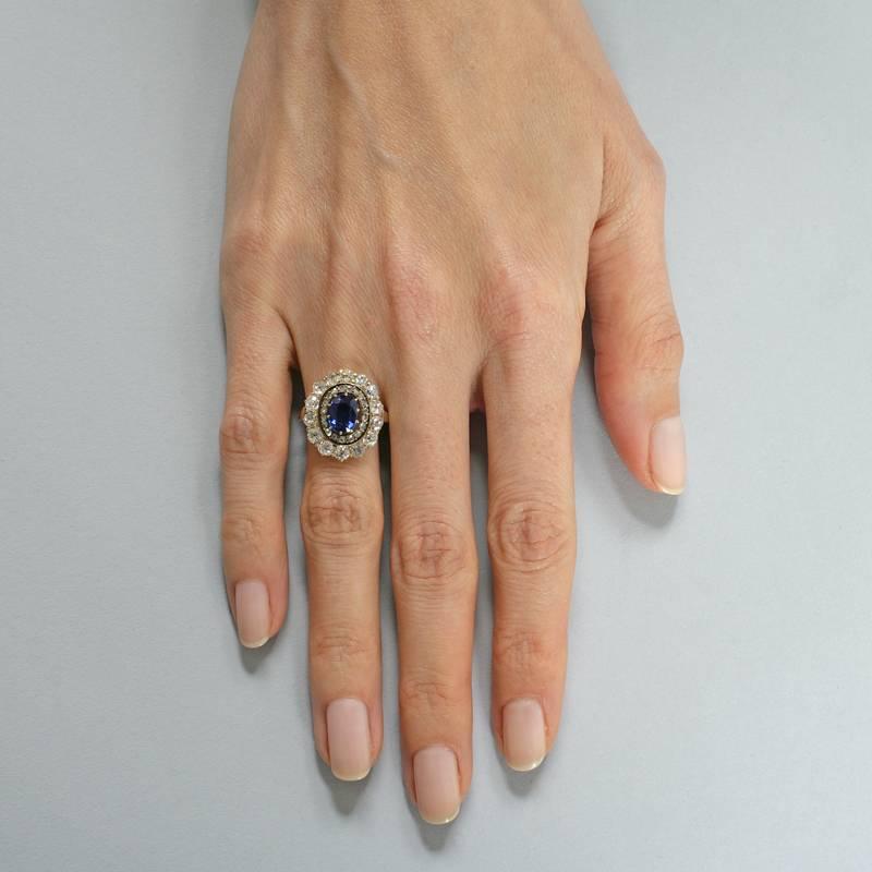 English Antique Sapphire Diamond Silver Gold Cluster Ring In Excellent Condition For Sale In New York, NY