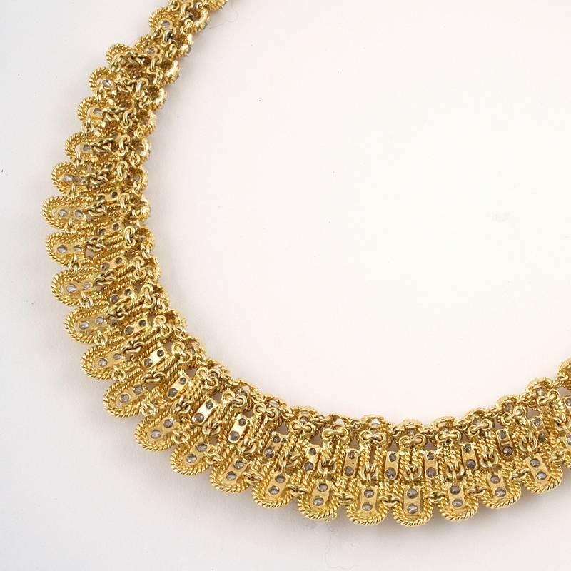 18k gold necklace worth
