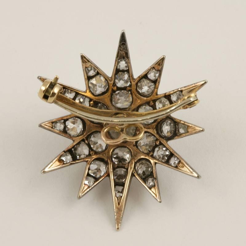 English Antique Diamond and Silver Top Gold Star Brooch In Excellent Condition In New York, NY