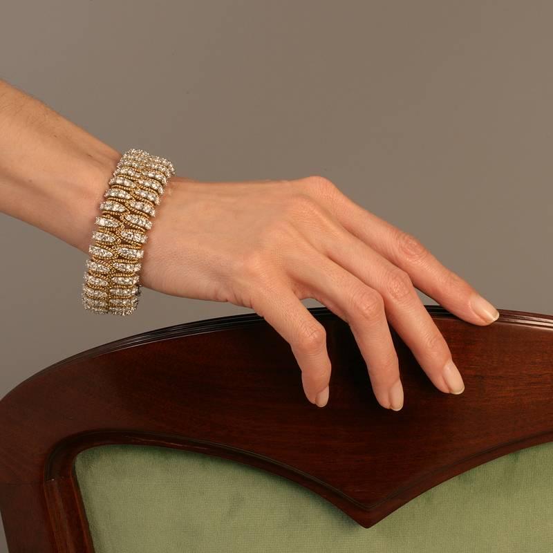 Flexible Gold and Diamond Bracelet  1