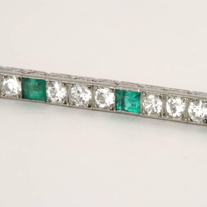 Van Cleef & Arpels Paris 1920's Art Deco Emerald Diamond Platinum Bracelet In Excellent Condition In New York, NY