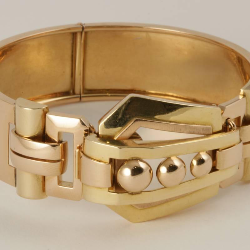 Retro Gold Bangle Bracelet 1