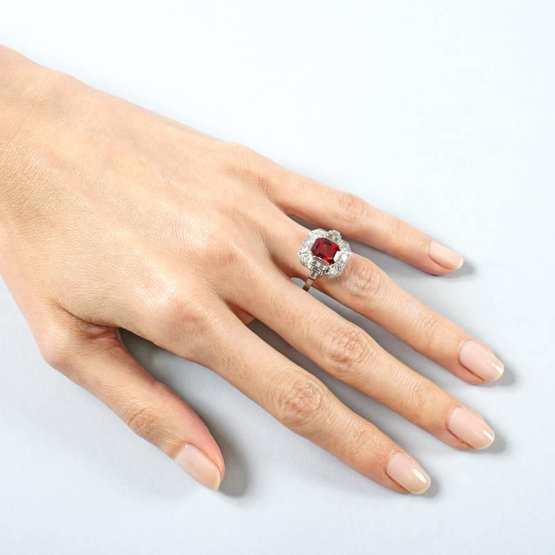 1930s Art Deco Red Spinel, Diamond and Platinum Ring 1