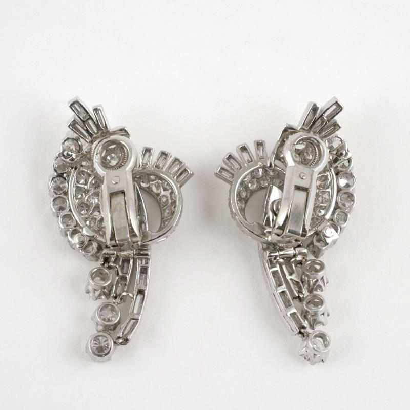 French 1950s Diamond and Platinum Earrings In Excellent Condition In New York, NY