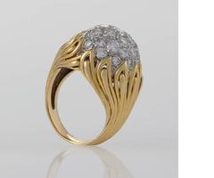 Van Cleef & Arpels 1960s Diamond and Gold Ring