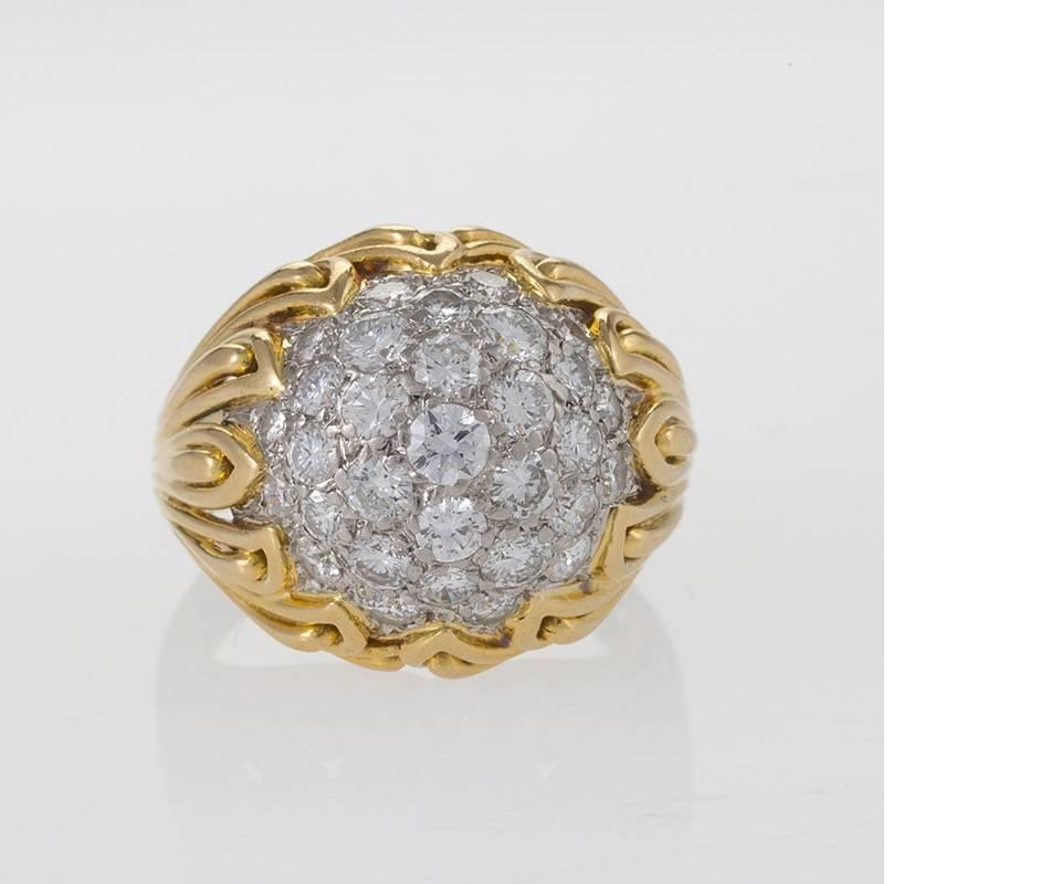 Van Cleef & Arpels 1960s Diamond and Gold Ring In Excellent Condition In New York, NY