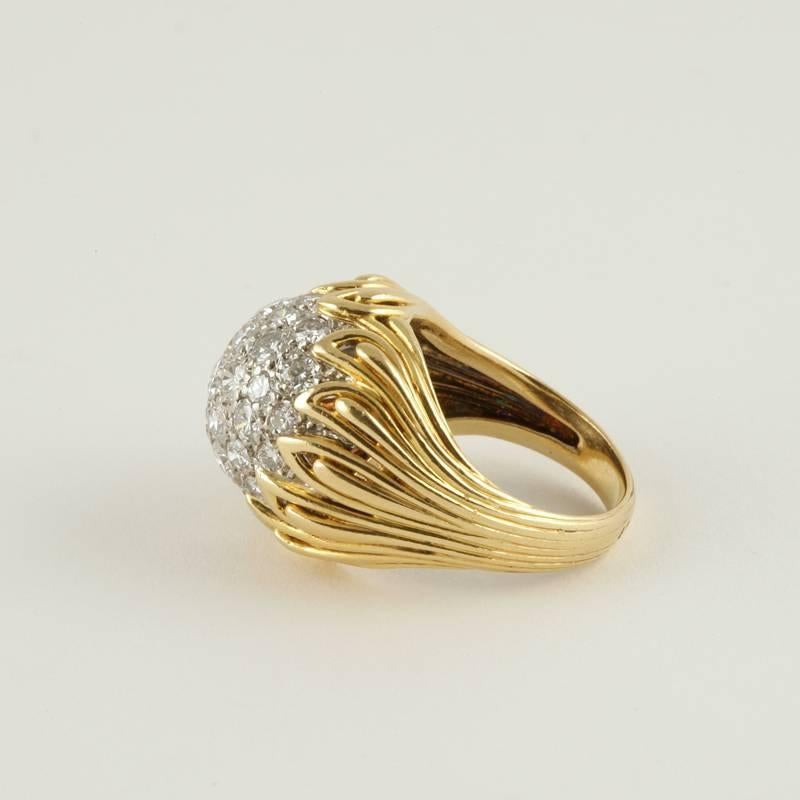 Van Cleef & Arpels 1960s Diamond and Gold Ring 2
