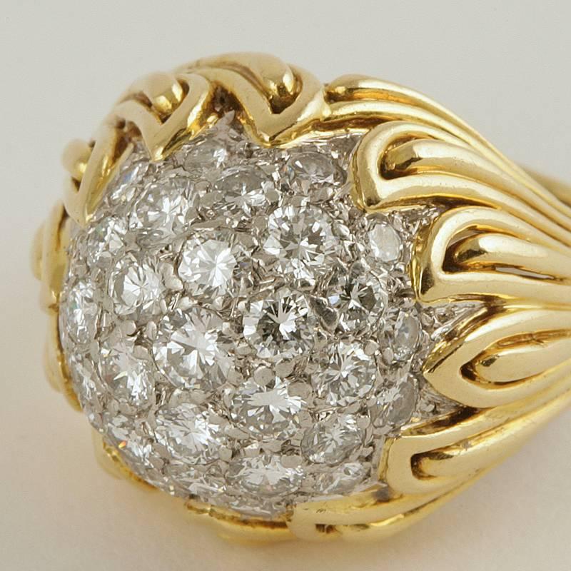 Women's Van Cleef & Arpels 1960s Diamond and Gold Ring