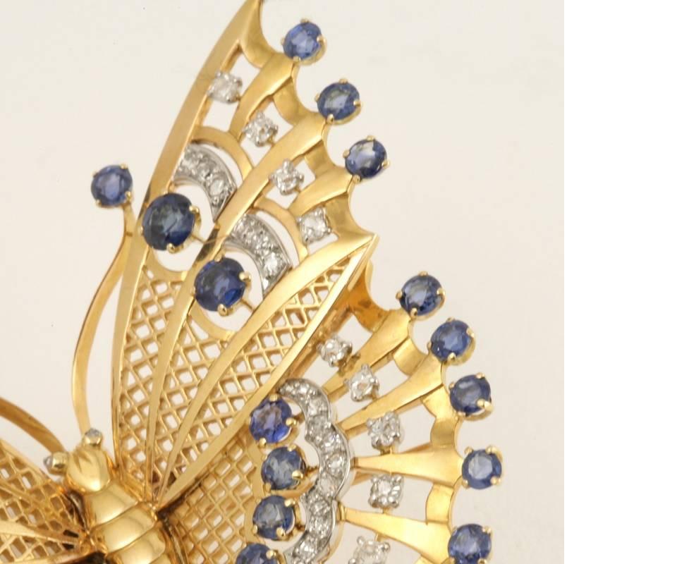 Mauboussin Paris 1930s Art Deco Sapphire Diamond Gold Butterfly Brooch In Excellent Condition In New York, NY