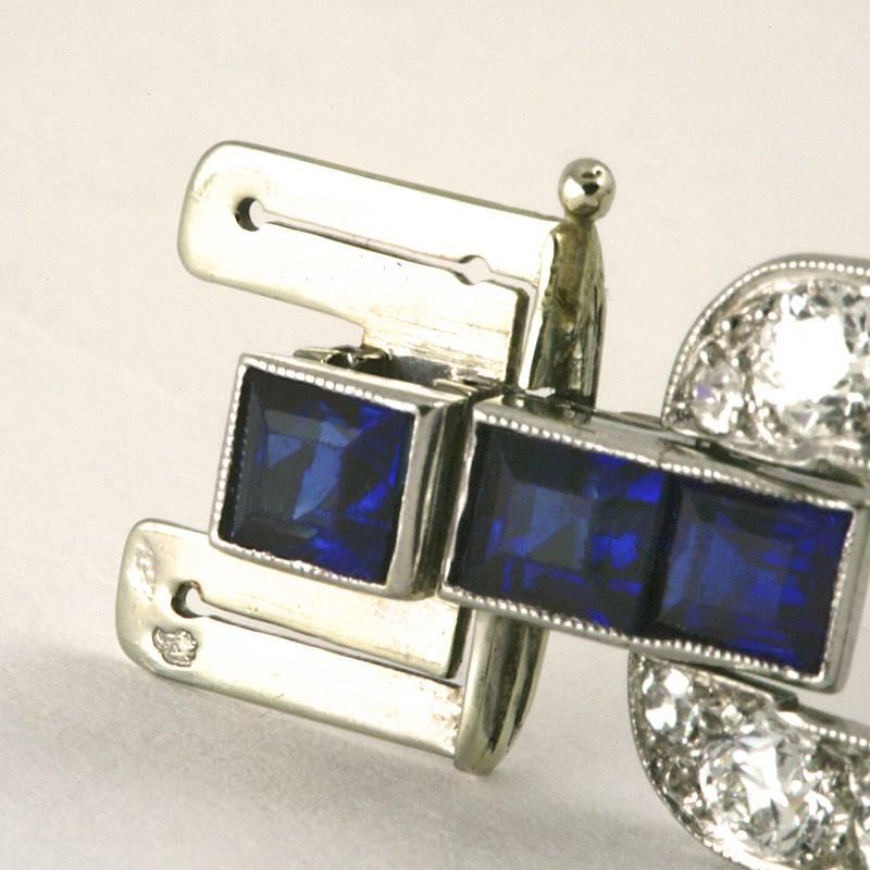 French 1930s Art Deco Sapphire Diamond Gold Platinum Link Bracelet In Excellent Condition For Sale In New York, NY