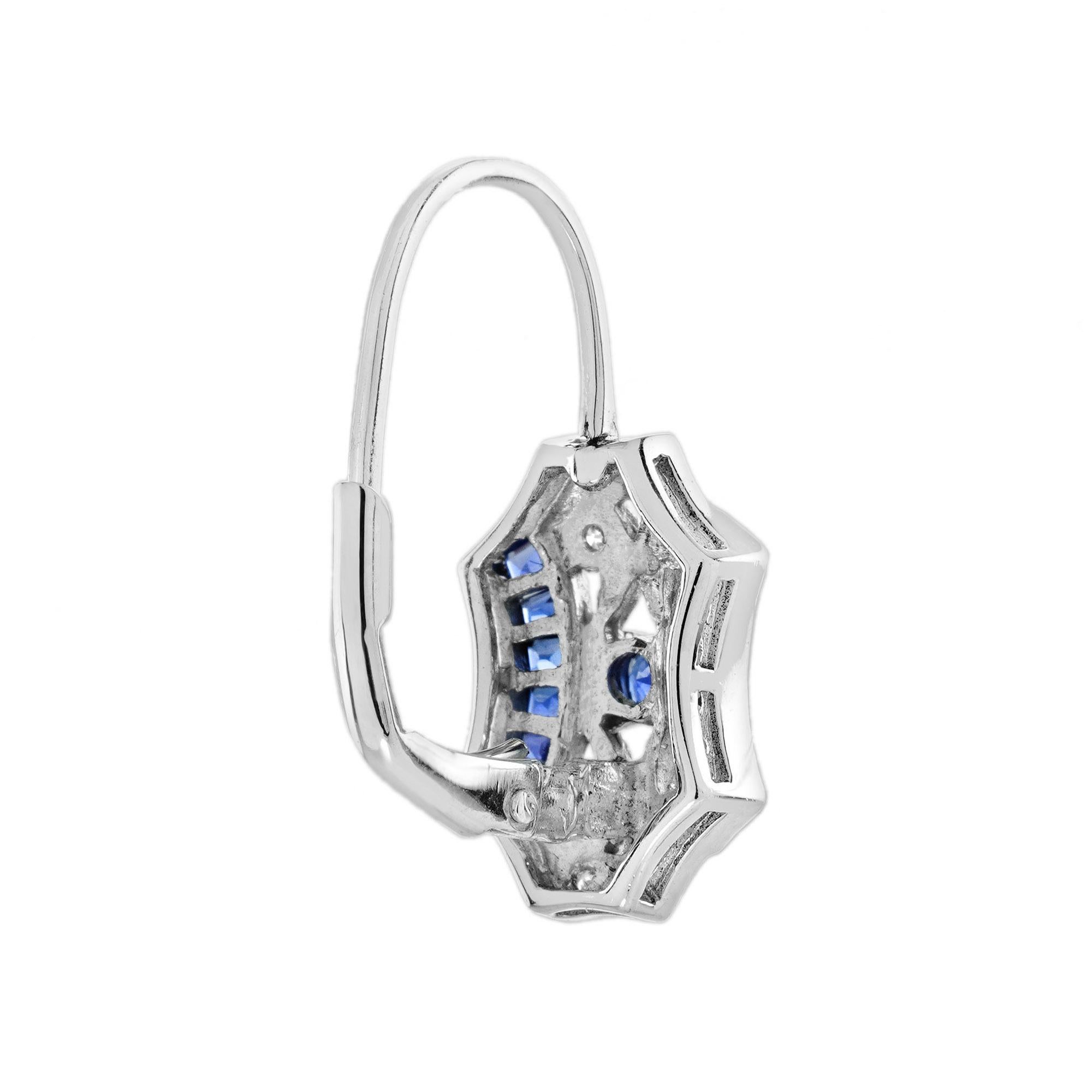 Taglio rotondo Orecchini con chiusura a leva in stile Art Déco con zaffiro e diamante in oro bianco 14K in vendita