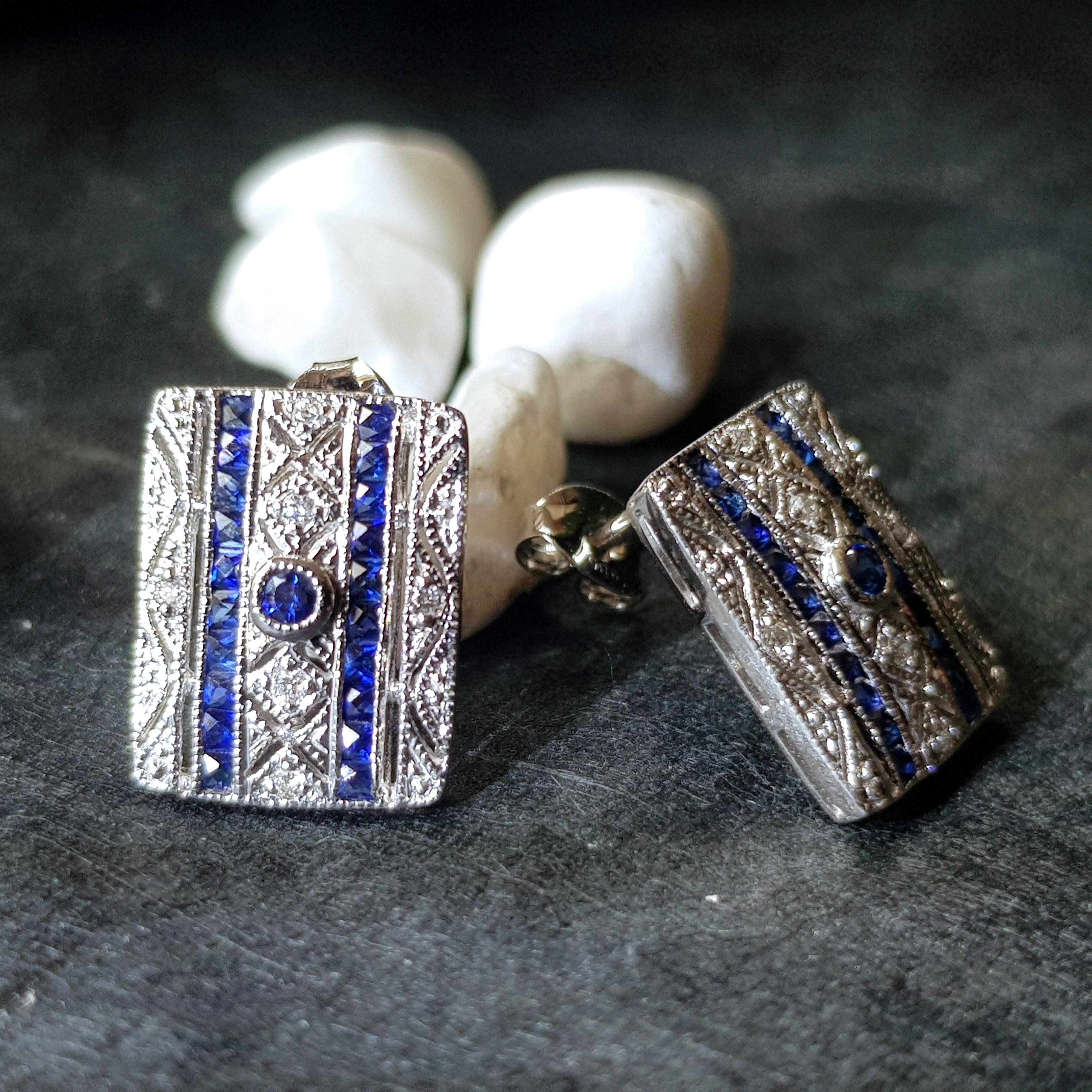 Taille ronde Boucles d'oreilles carrées en or blanc 9K, saphir et diamant, style Art Déco en vente