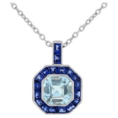 Collier pendentif Art déco avec saphir bleu aigue-marine taille Asscher, en or blanc 14 carats