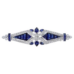 Balkenbrosche im geometrischen Art-Déco-Stil mit Saphiren und Diamanten aus 18 Karat Weißgold