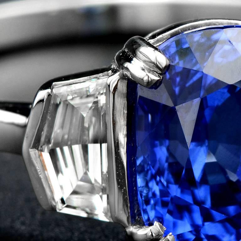 Certified 3.158 Carat Ceylon Sapphire Diamond Platinum Ring In New Condition In Bangkok, TH