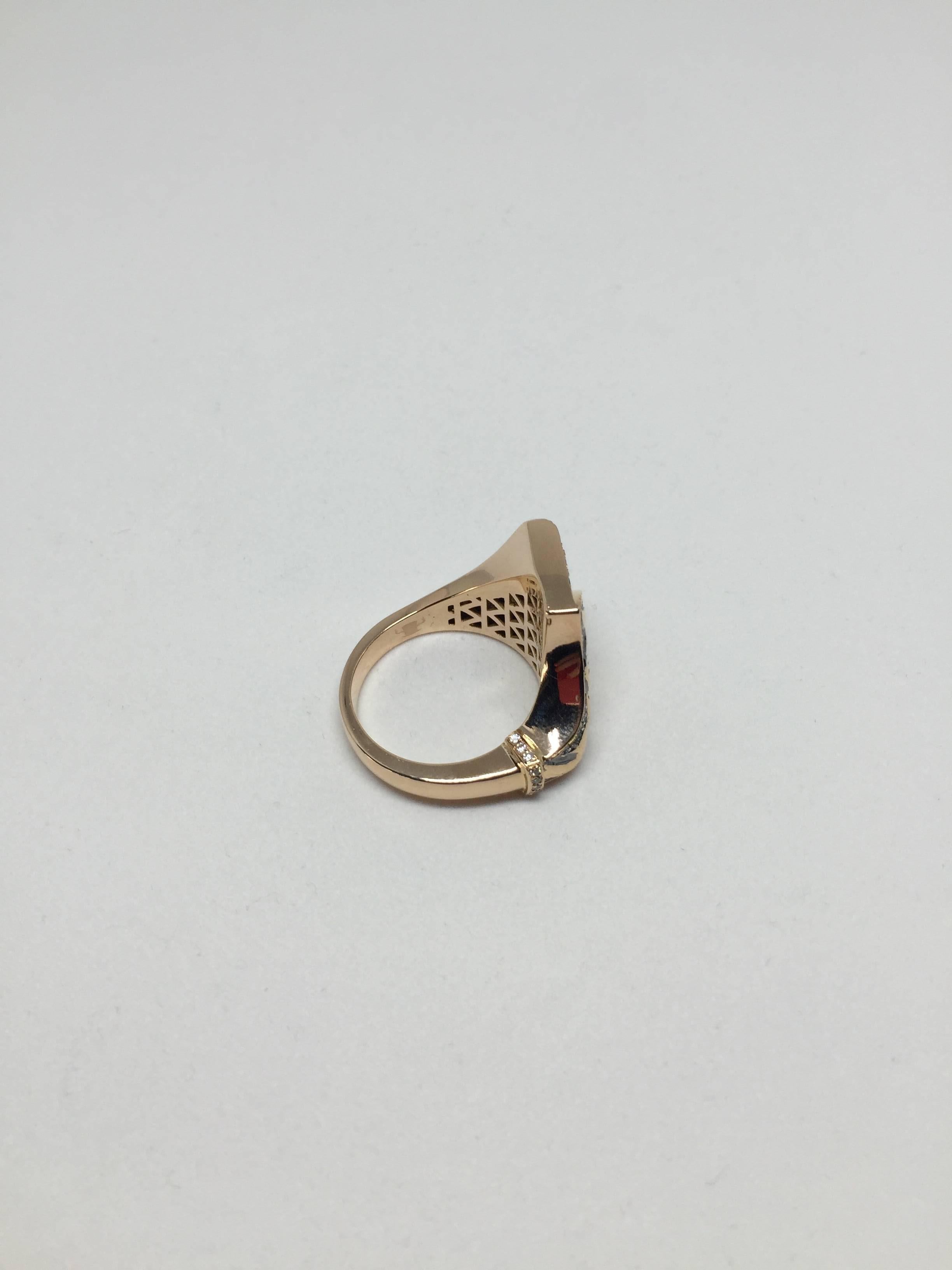 18 Karat Rose Gold White and Black Diamond Cocktail Ring  For Sale 4